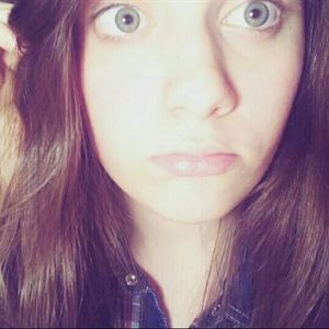 Meet your Posher, Mia